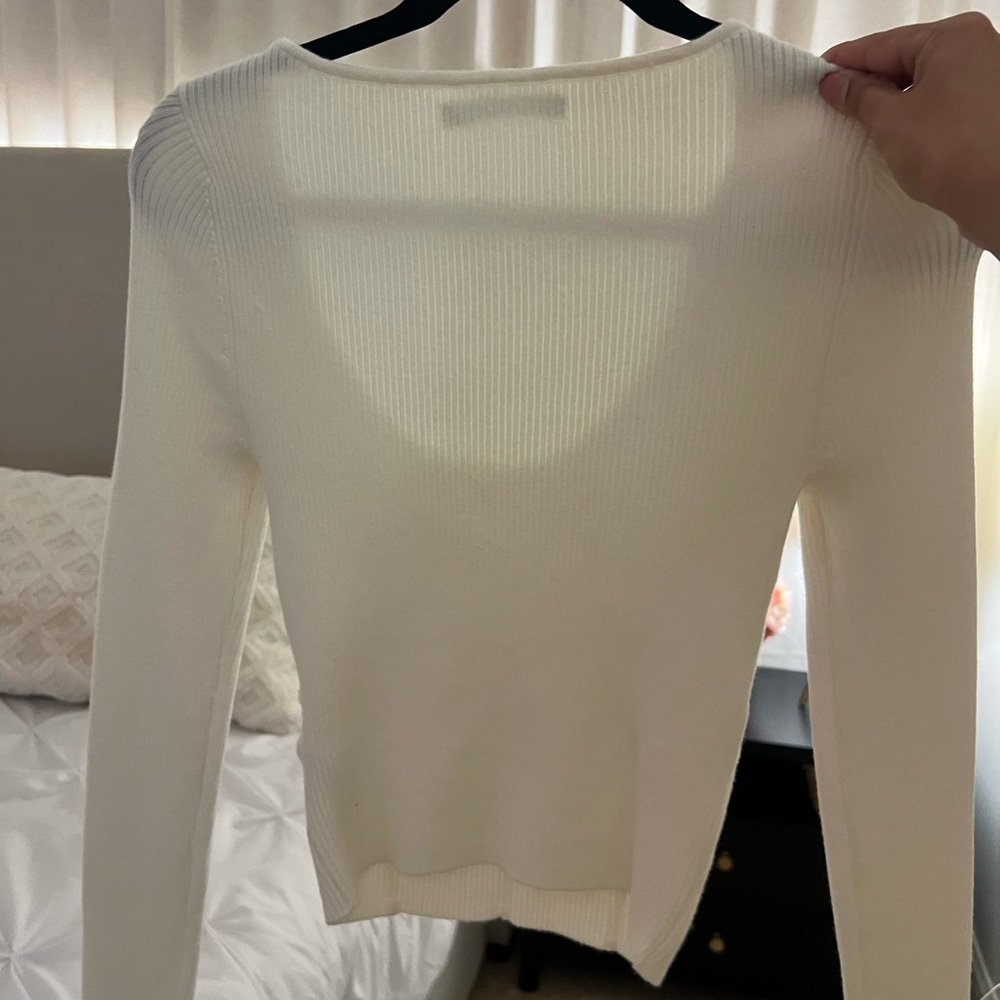 Abercrombie & Fitch white scoop neck sweater - Picture 5 of 6